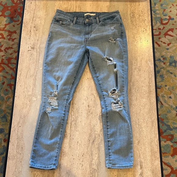 Levi’s women’s 711 skinny Distressed Blue Women's Jeans size 29 EUC - Picture 1 of 5